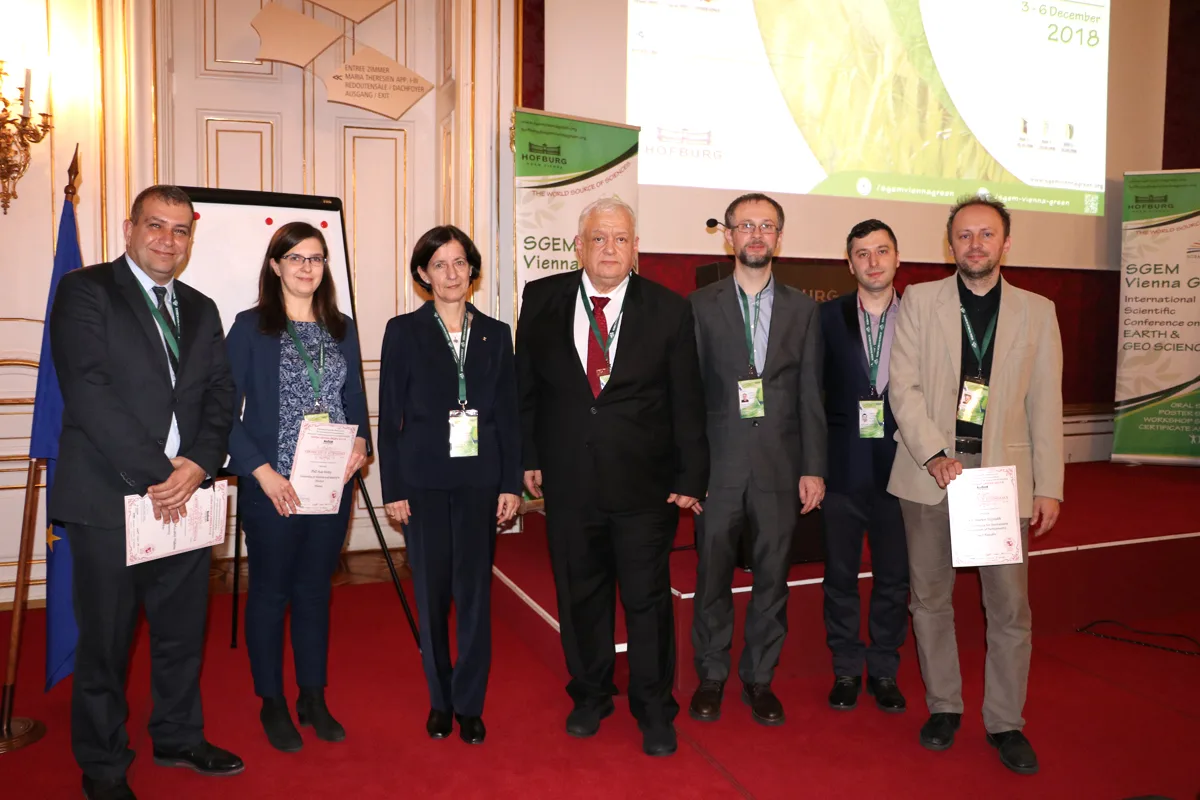SGEM Vienna GREEN delegates displaying certificates together