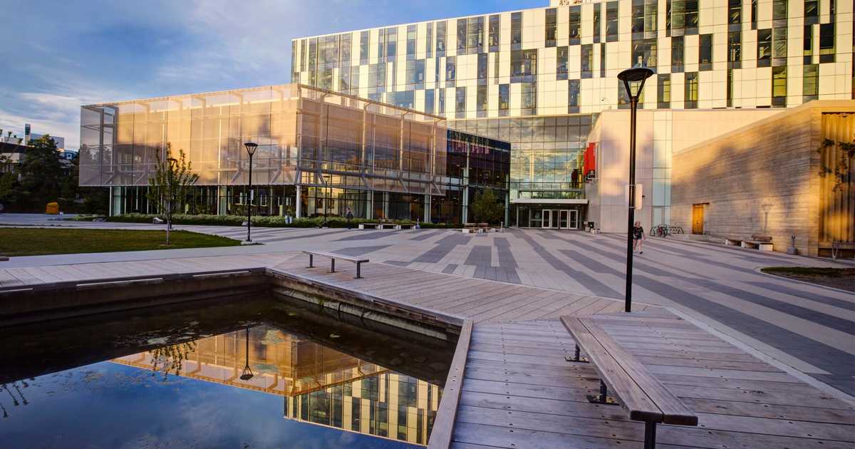 University of Calgary campus beside a reflecting pool