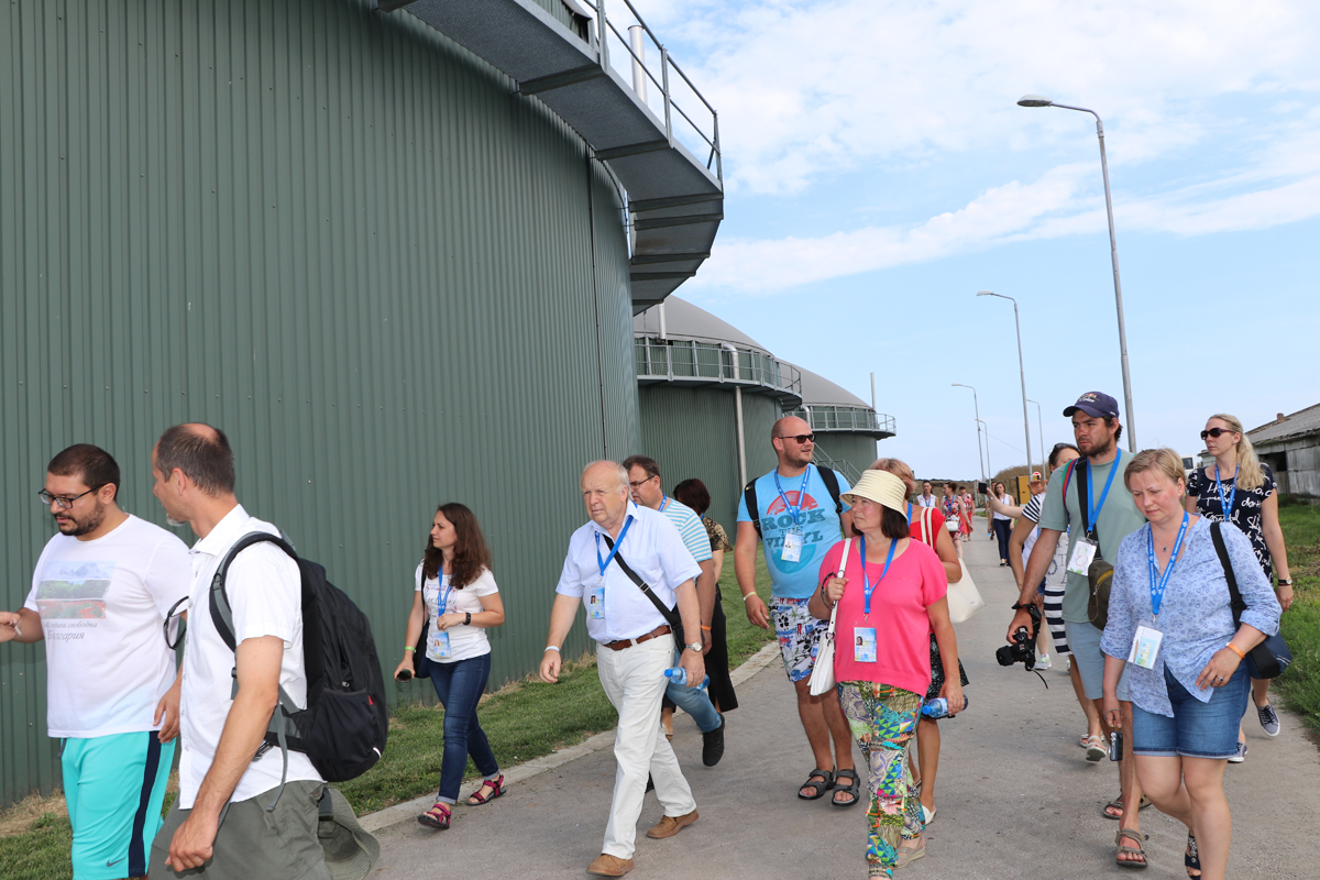 SGEM participants walking together during a technical visit
