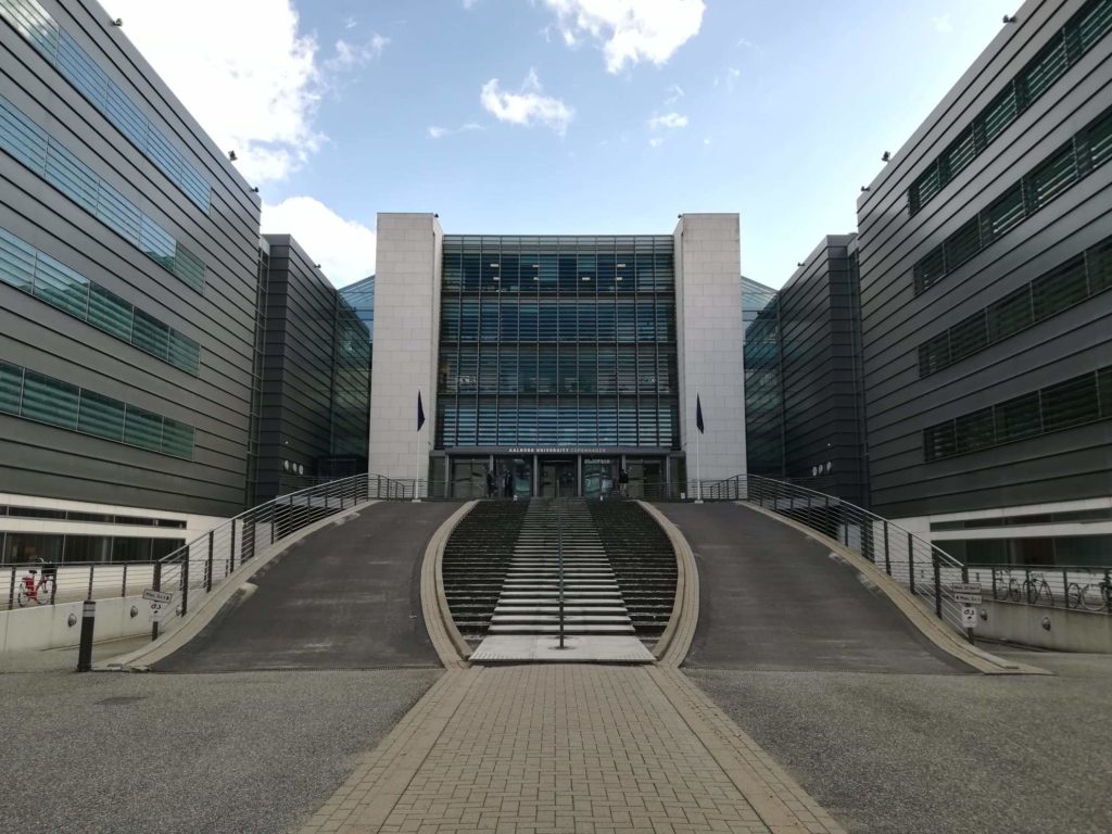 デンマークの Aalborg University キャンパス